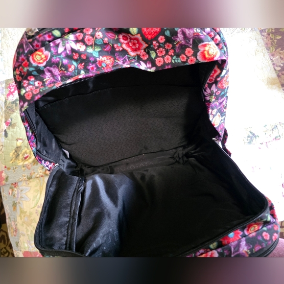 Vera Bradley Lighten Up Grand Backpack Petite Vines - Picture 4 of 5